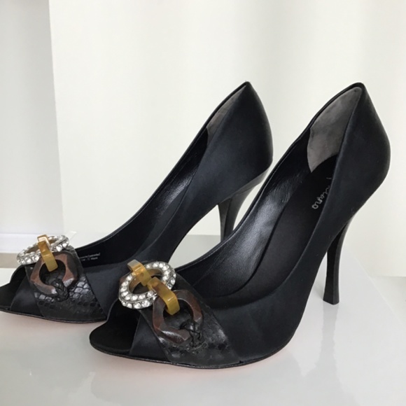 Marciano black satin open toe high heels shoes size 7 1/2 - Picture 10 of 10